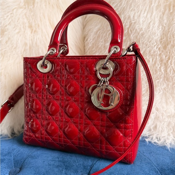 CHRISTIAN DIOR
Patent Cannage Medium Lady Dior Red - Picture 3 of 9